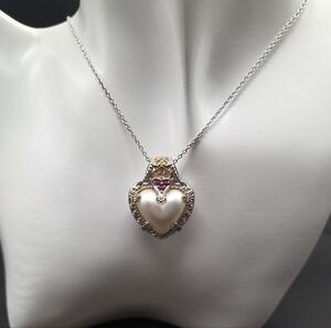 Elegant Heart-Shaped Pearl Pendant With 18inch Chain